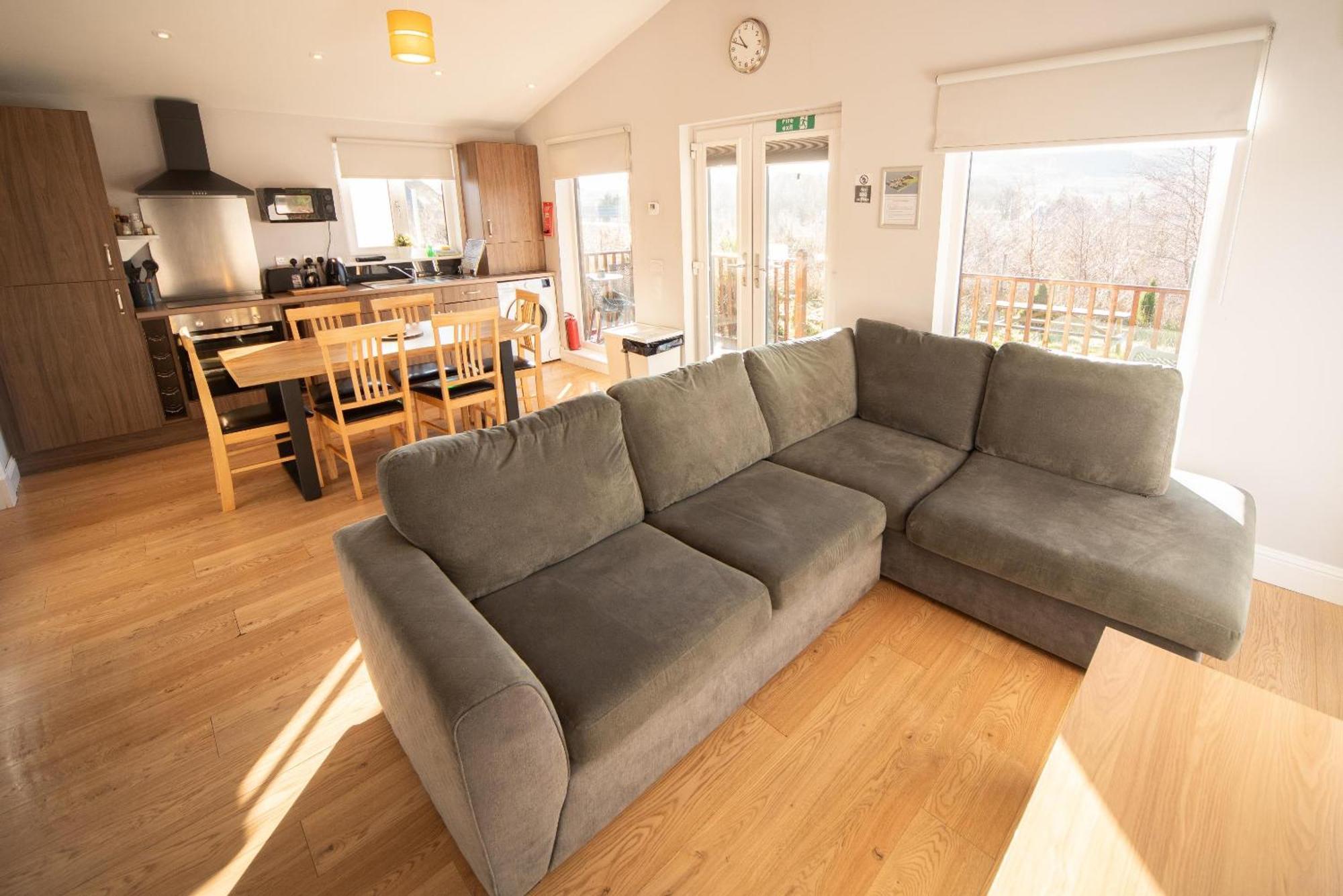 Broadford Lodges Skye ภายนอก รูปภาพ