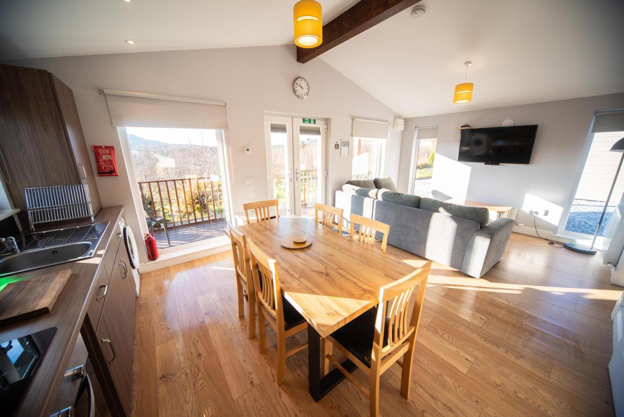Broadford Lodges Skye ภายนอก รูปภาพ