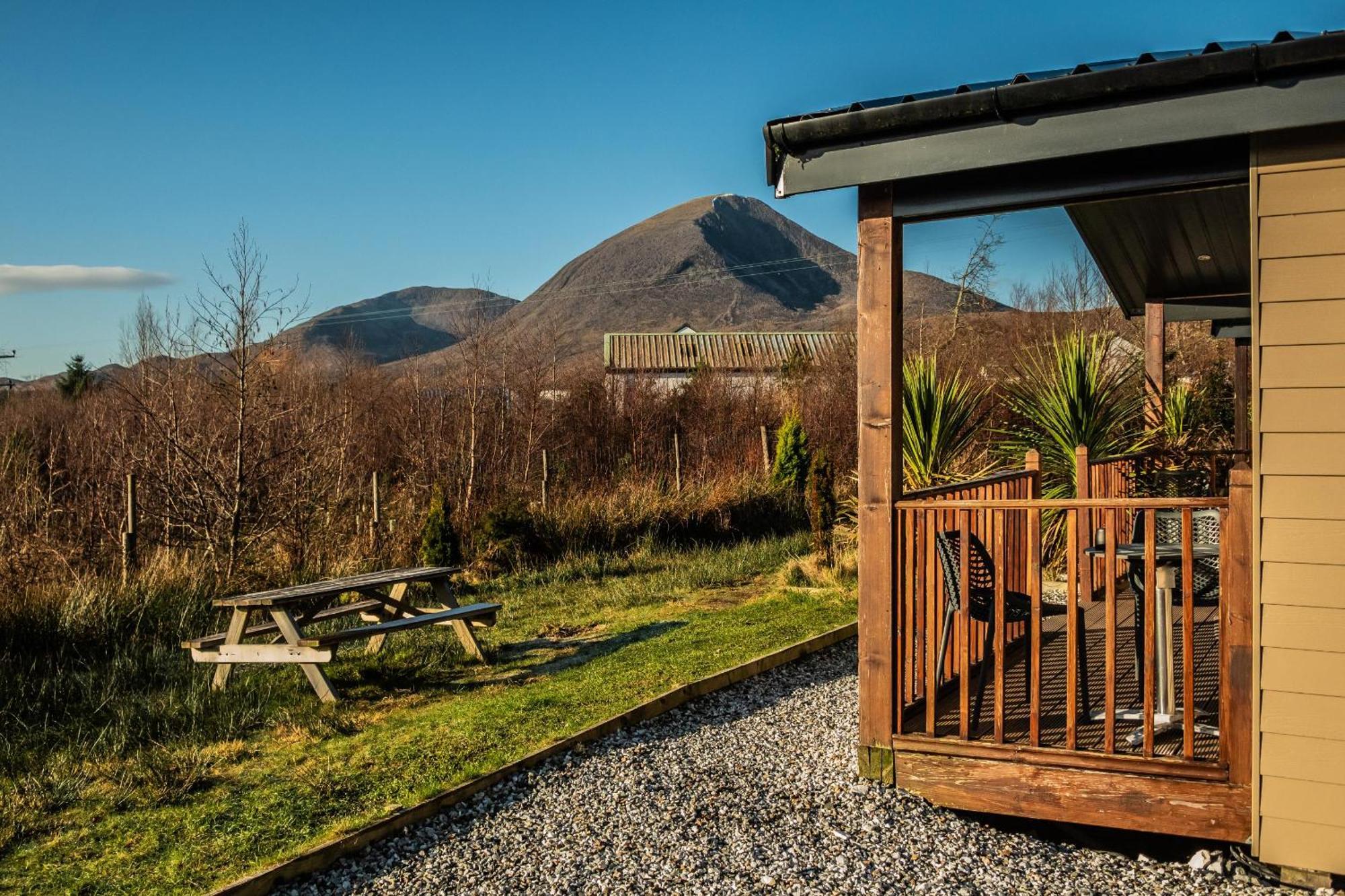Broadford Lodges Skye ภายนอก รูปภาพ